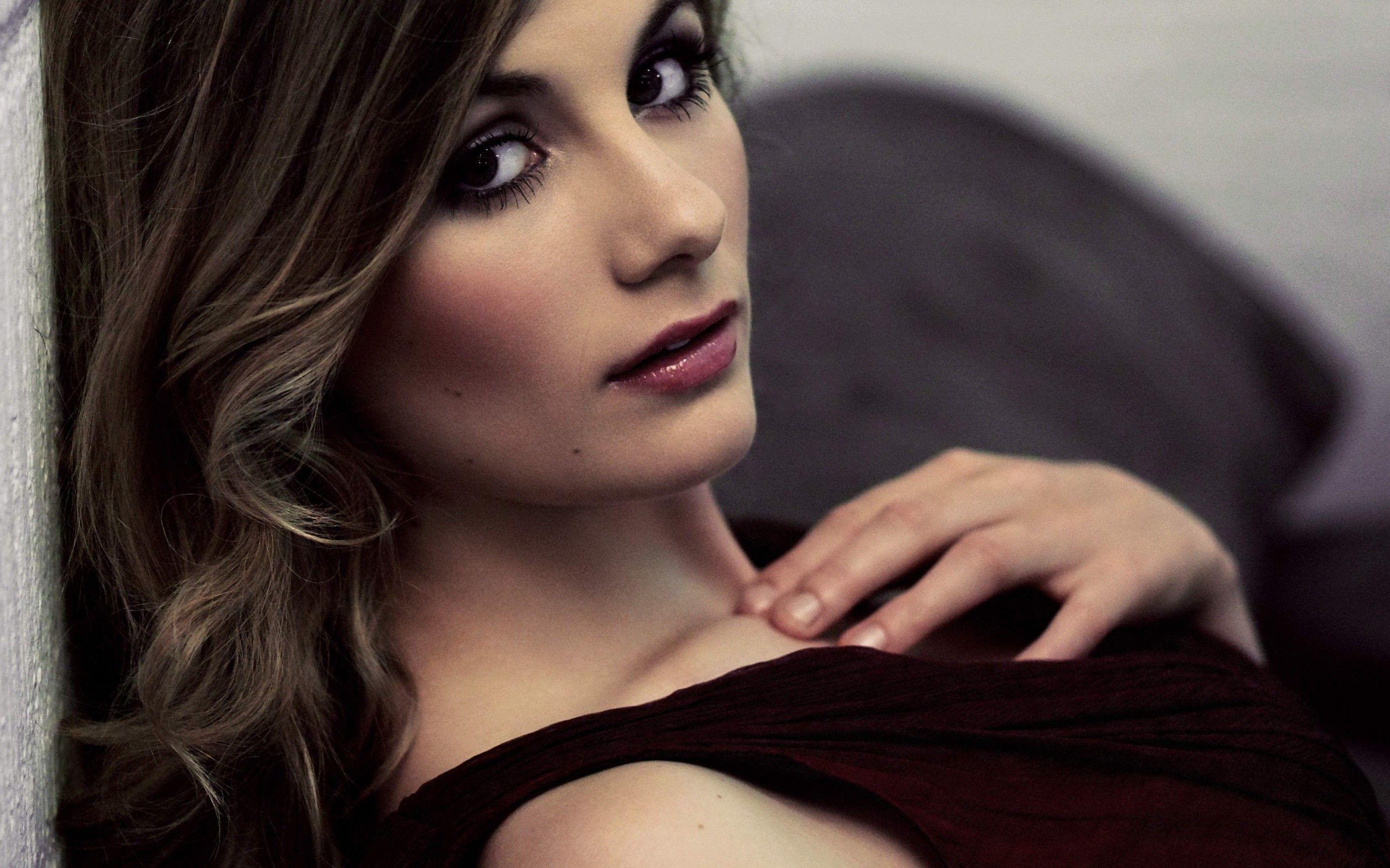 2880x1800 Jodie Whittaker 2880x1800 Hot Desktop