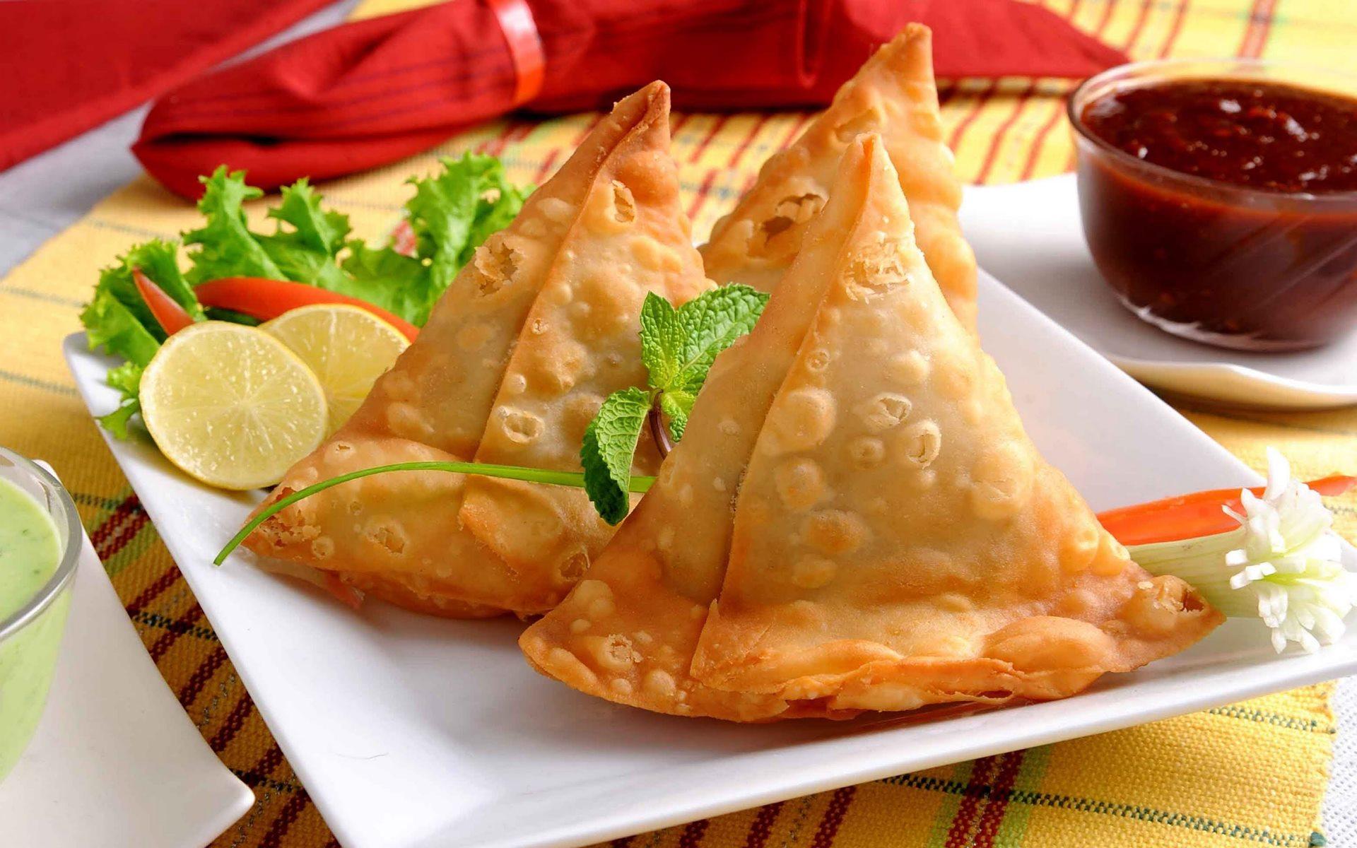 Samosa Wallpapers Top Free Samosa Backgrounds WallpaperAccess