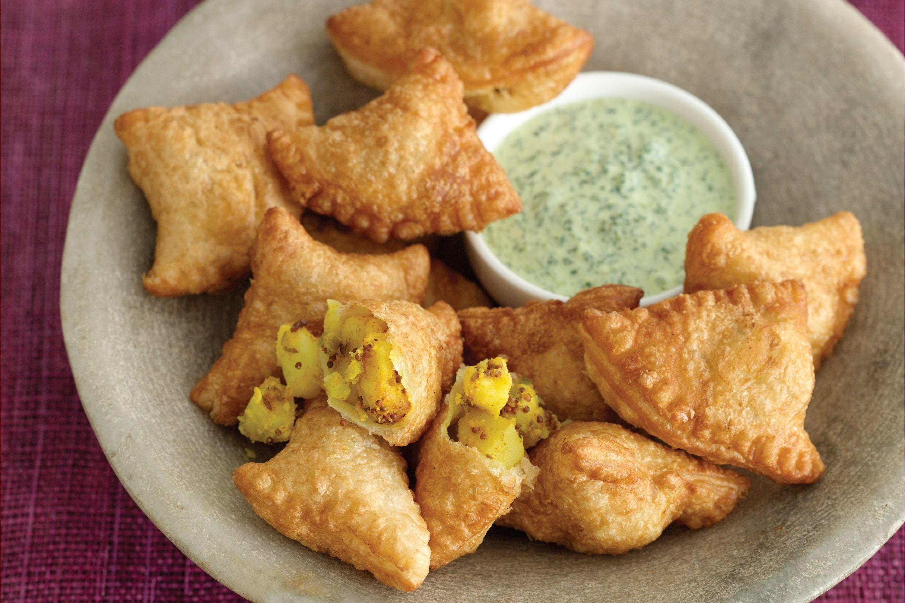 Samosa Wallpapers Top Free Samosa Backgrounds WallpaperAccess