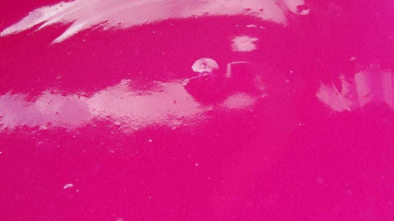 1280x720 Download wallpaper 1280x720 surface, gloss, bright, pink, texture