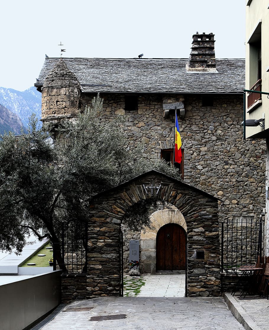 910x1117 Andorra la vella 1080P, 2K, 4K, 5K HD wallpaper free download