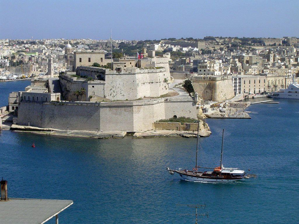 1024x768 malta valletta. Valletta Malta Travel photo and wallpaper
