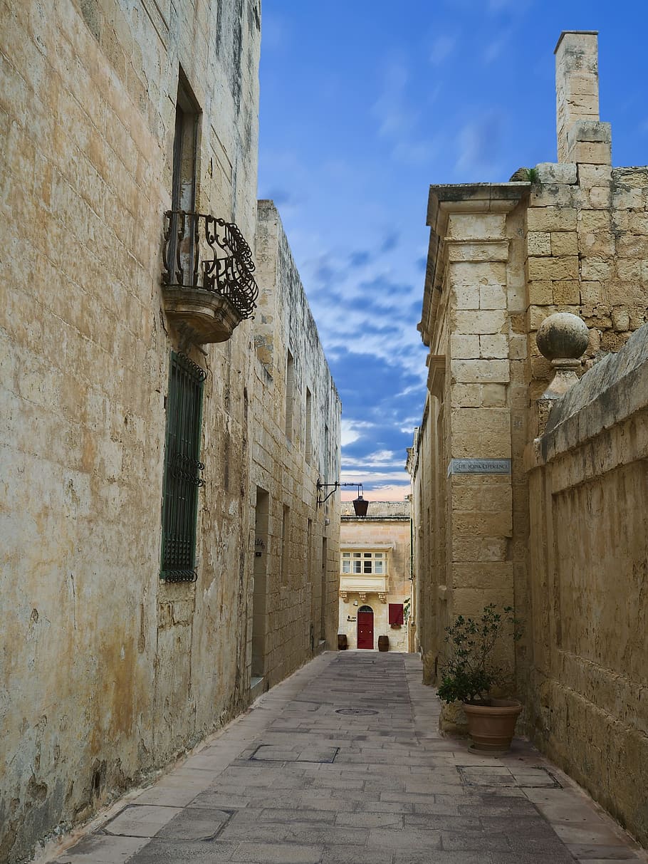 910x1213 HD wallpaper: mdina, alley, medina, malta, valletta, maltese