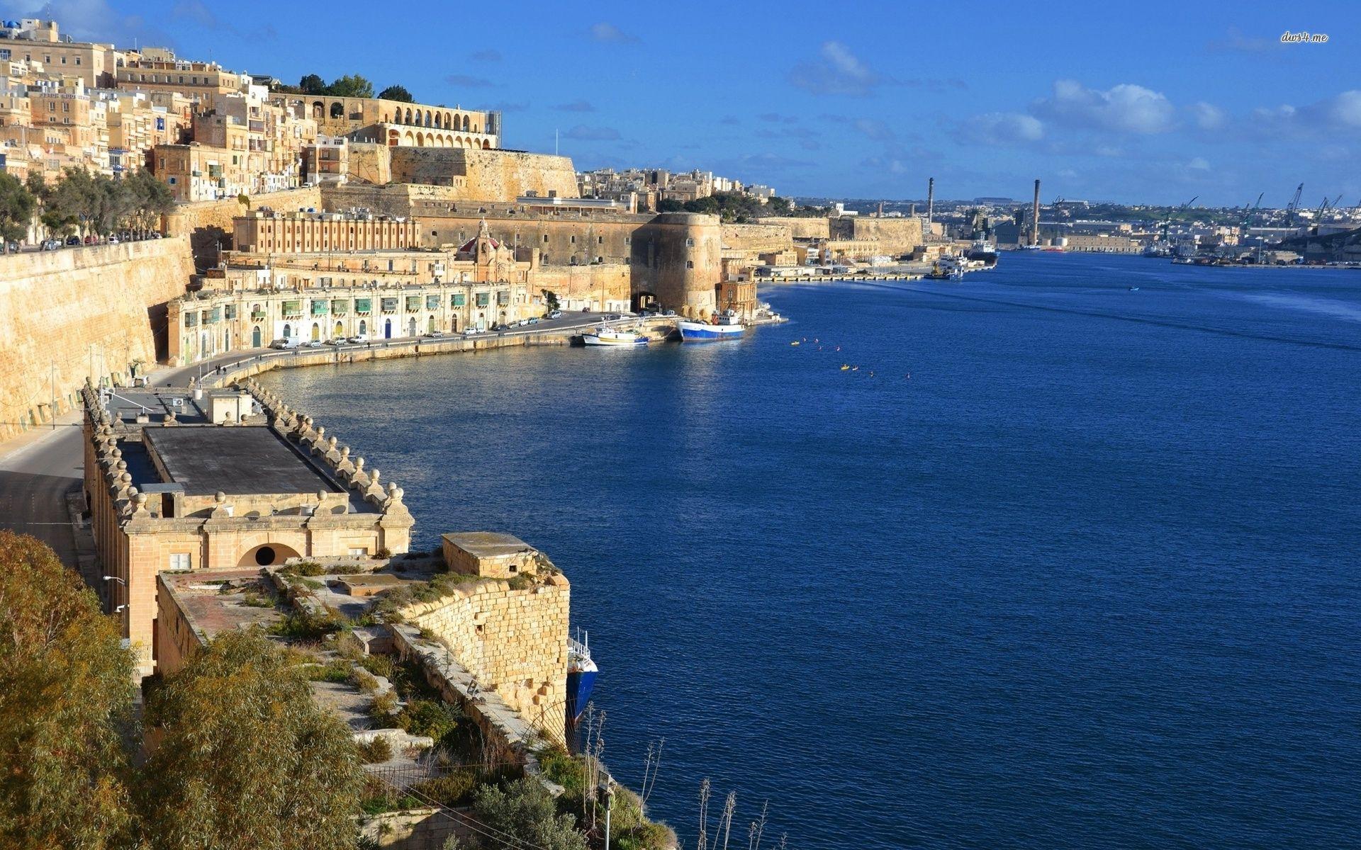 1920x1200 Sunny day at Valletta wallpaper wallpaper