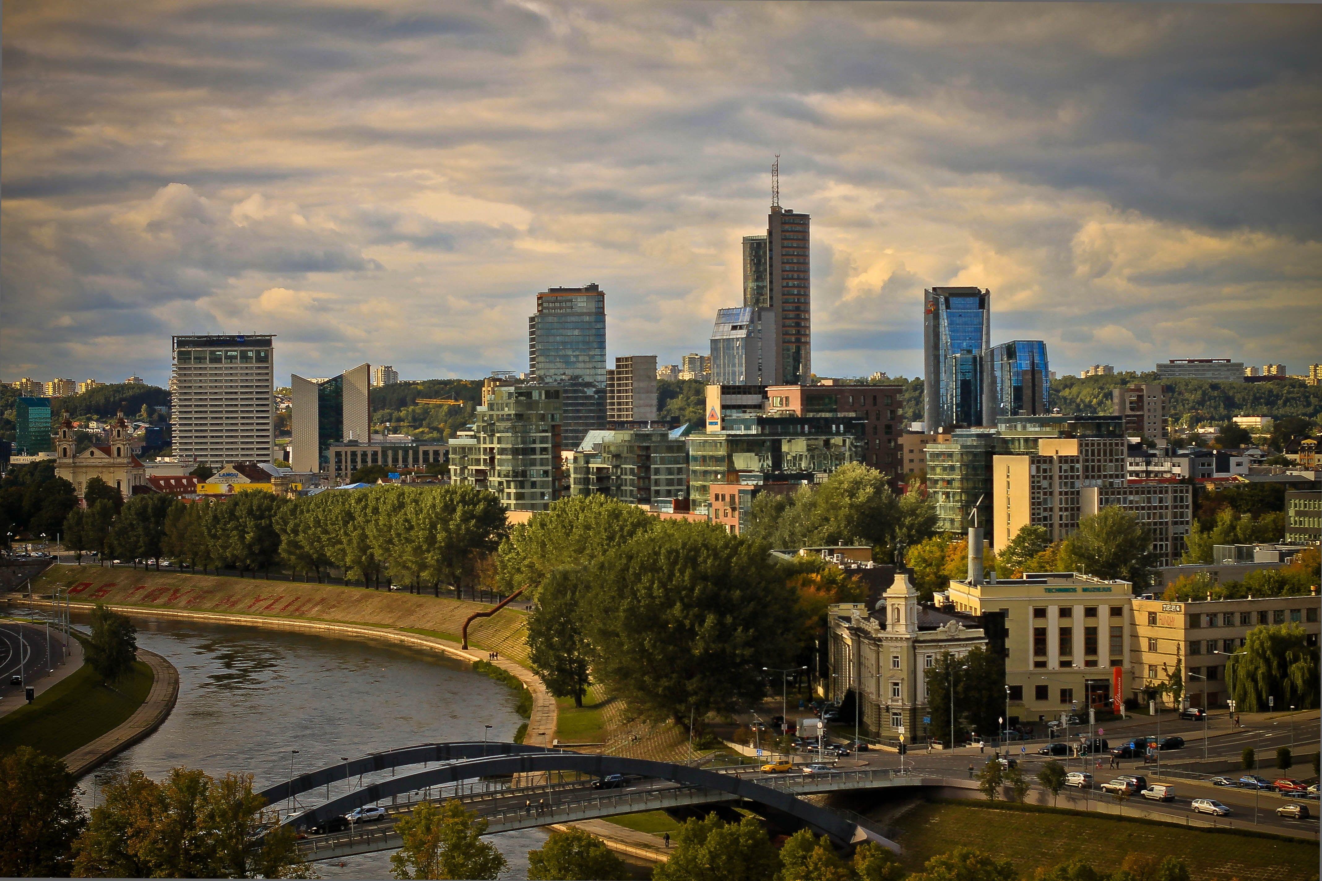 4272x2848 Brown soil, Vilnius, river, stone, bridge, city, landscape