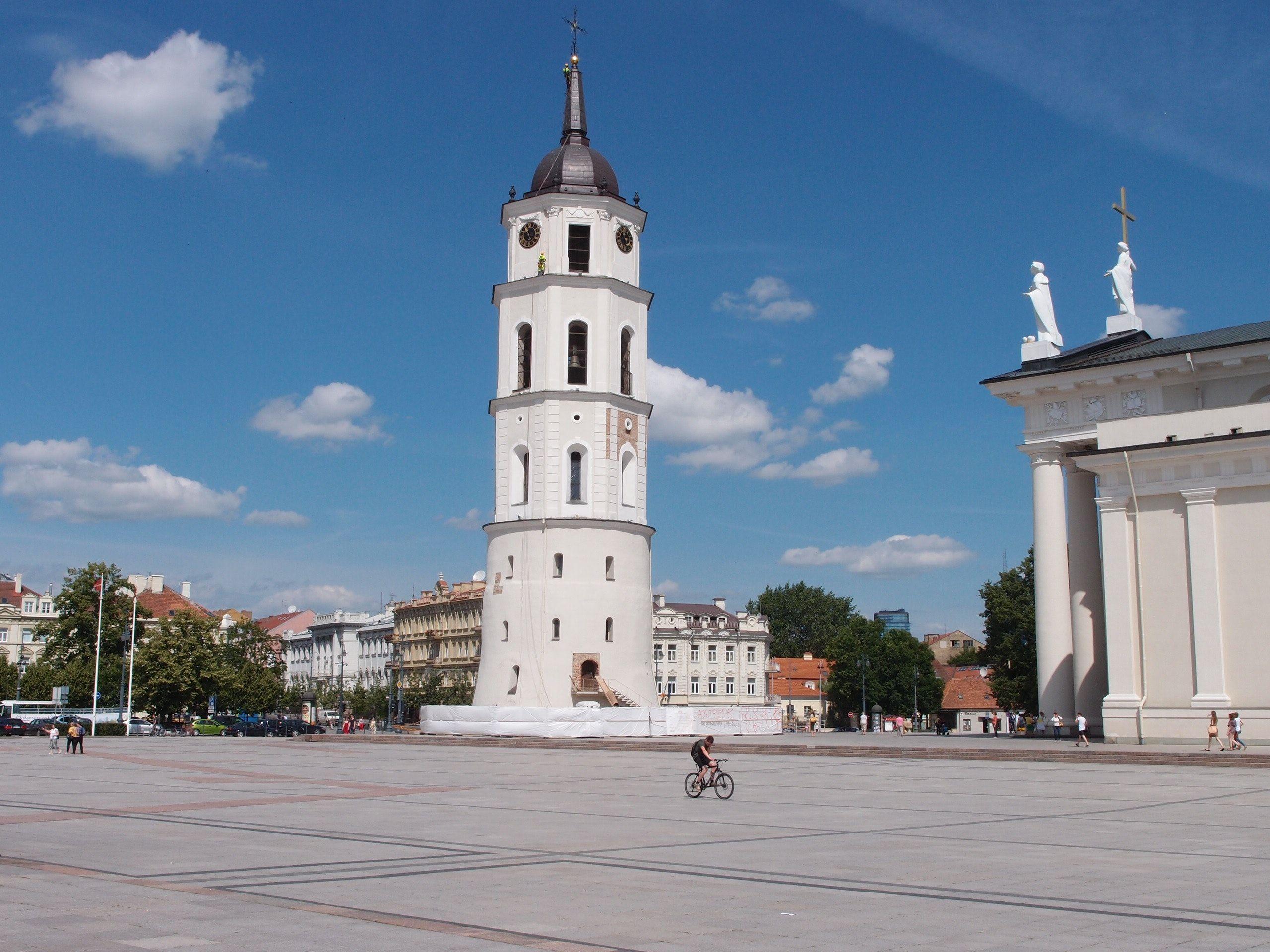 2560x1920 Free of lithuania, Vilnius