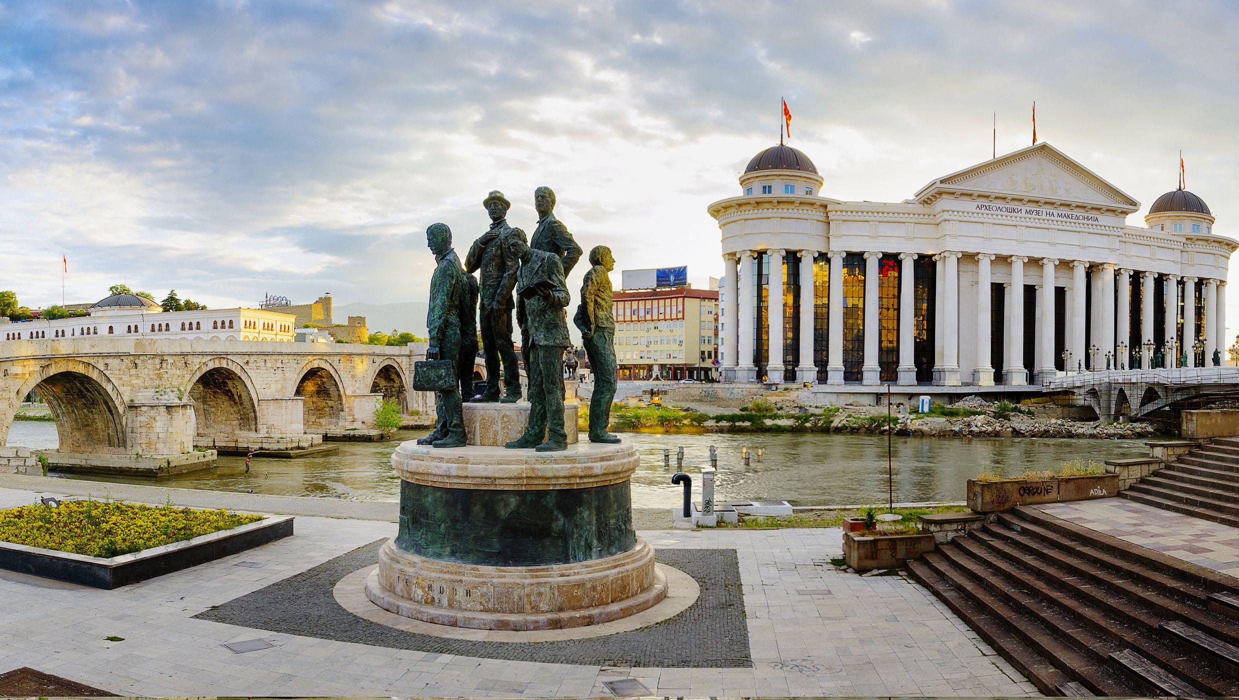 2478x1400 Skopje Wallpaper