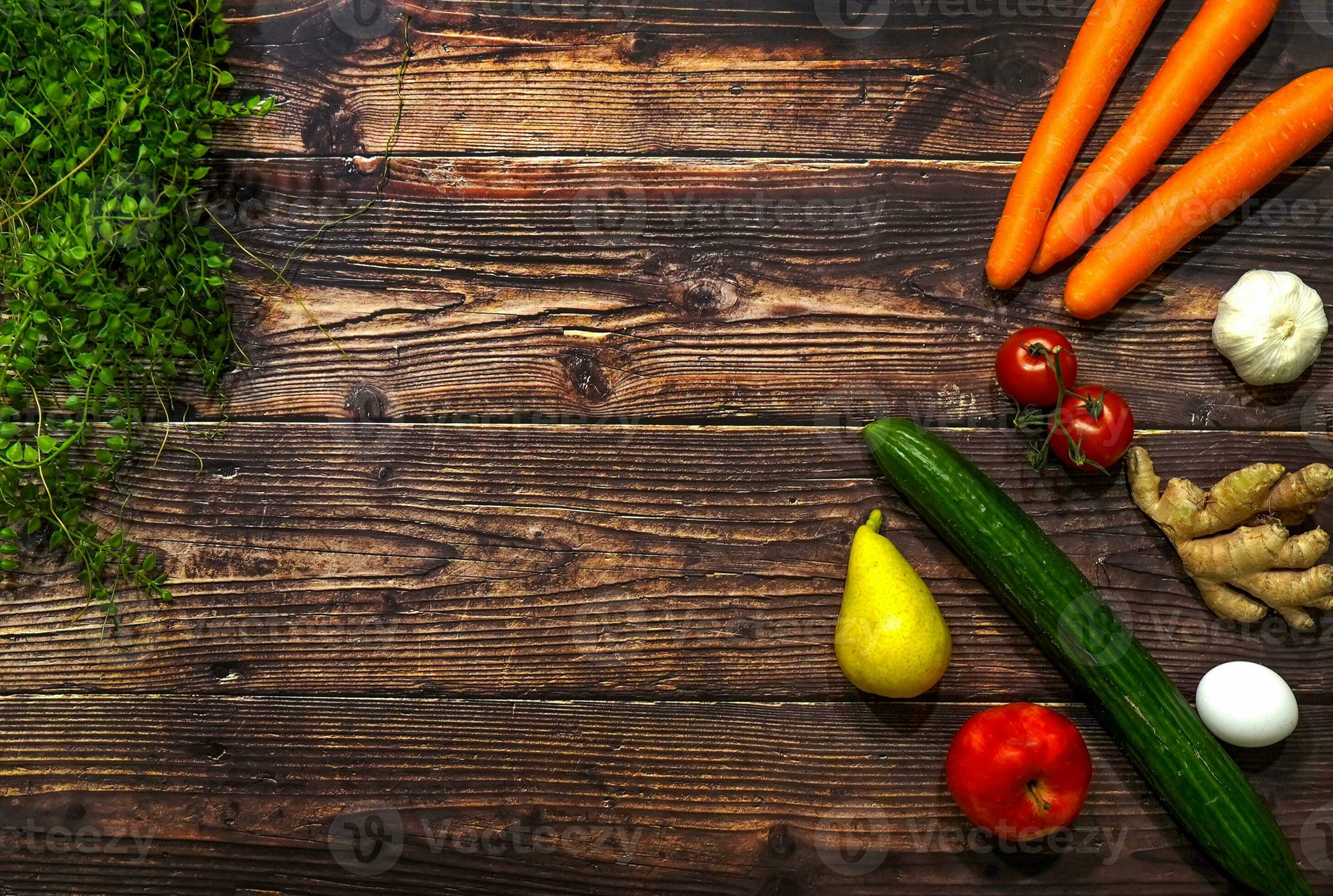 2915x1960 Fresh food on wood table health vegetable restaurant background kitchen cooking wallpaper