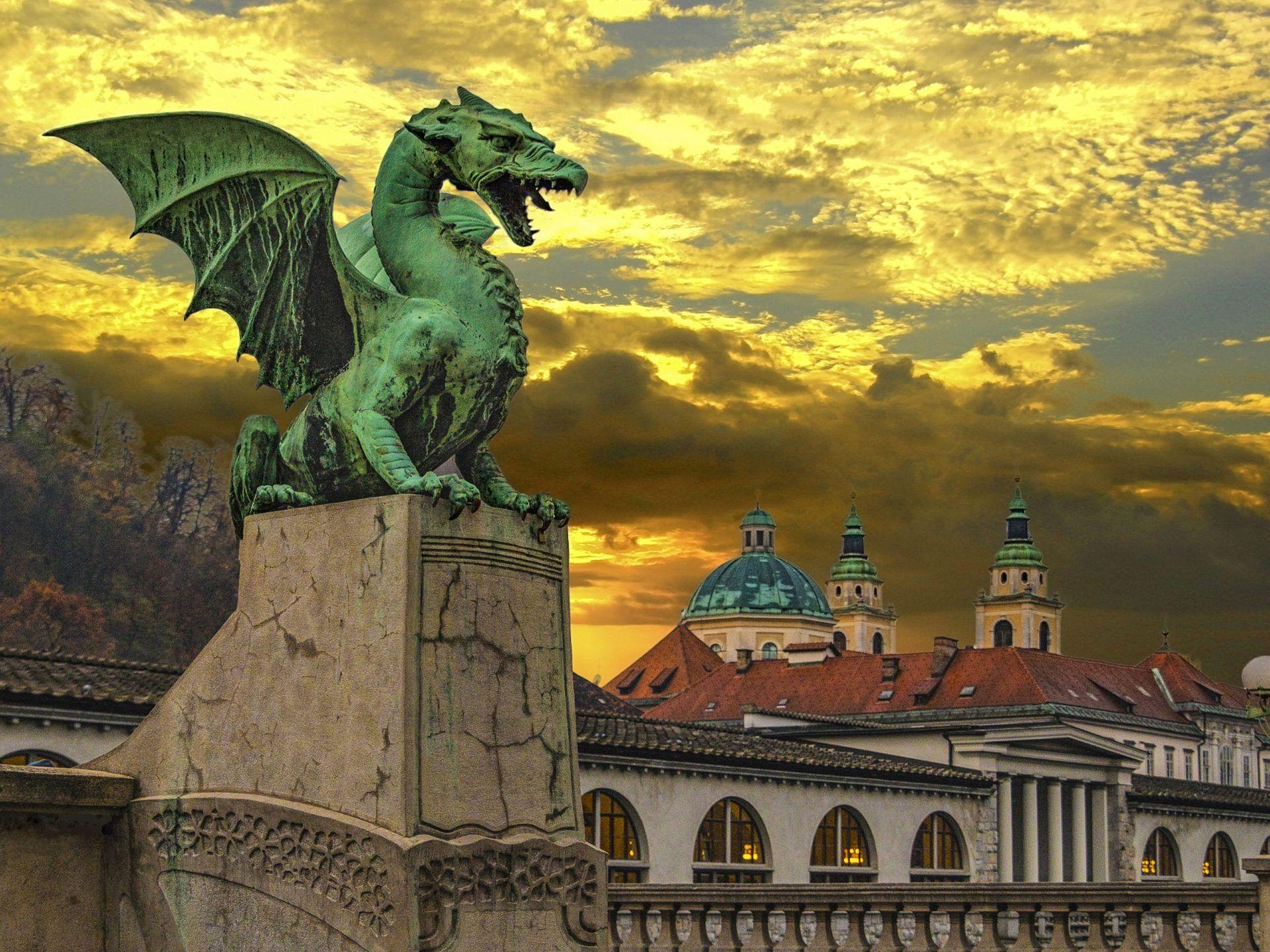 1920x1440 The Dragon Bridge On The River Ljubljana In The Capital Of