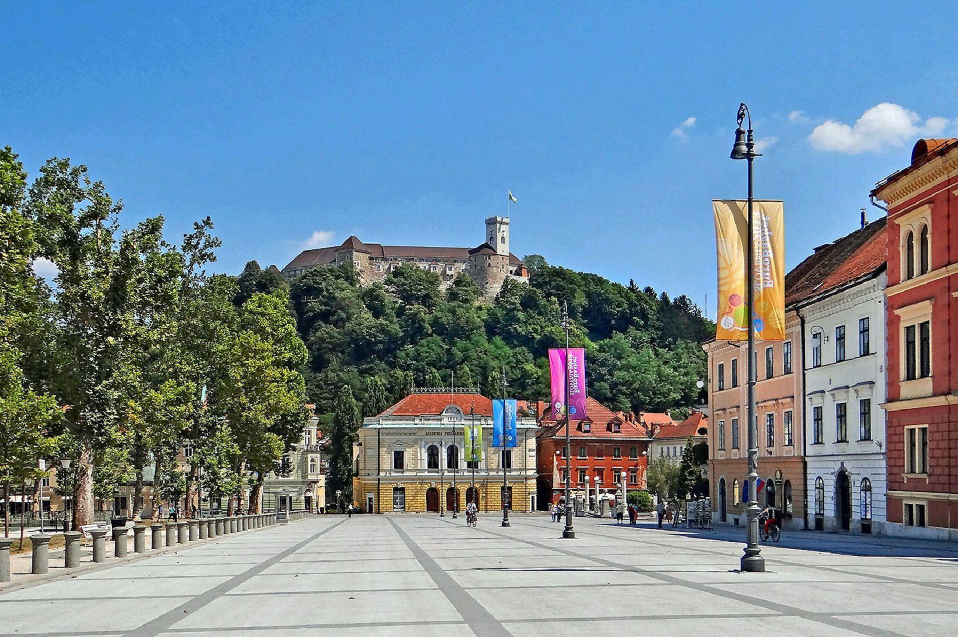 1920x1277 Ljubljana Wallpaper