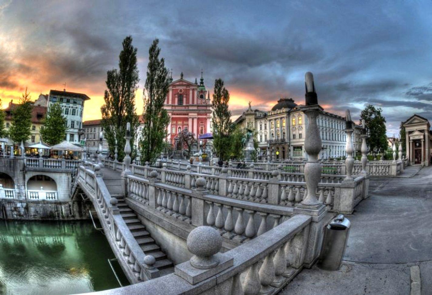 1424x972 Ljubljana Wallpaper Download #MYIHY7S