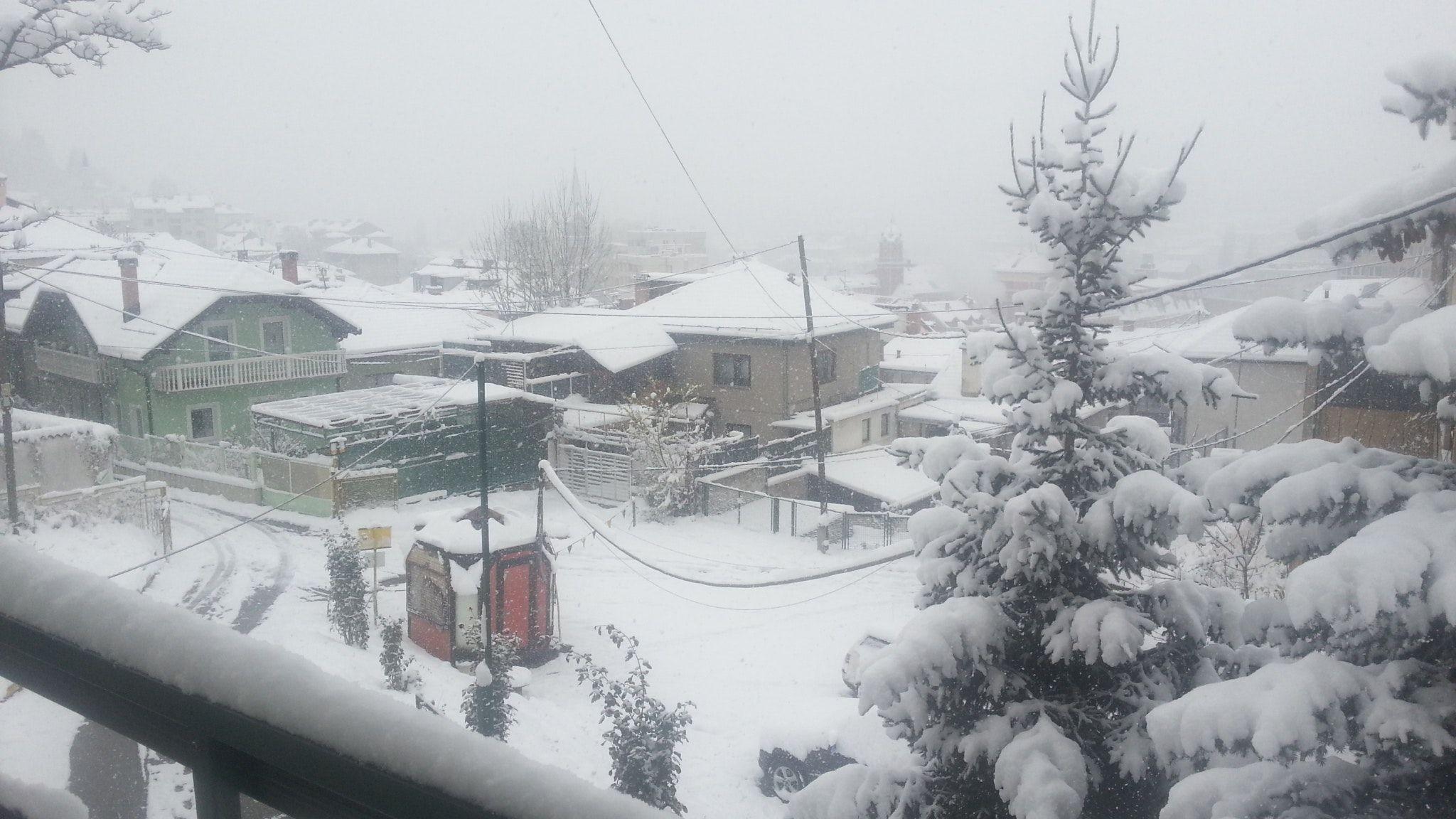 2048x1152 Free of Bosnia, snow, Snow in Sarajevo