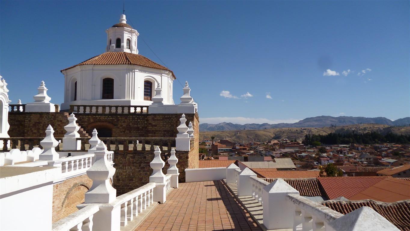 1364x768 Sucre Bolivia Wallpaper