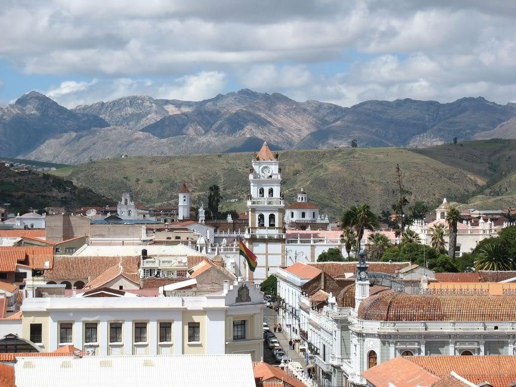 1024x768 Sucre Tower. Visit South America