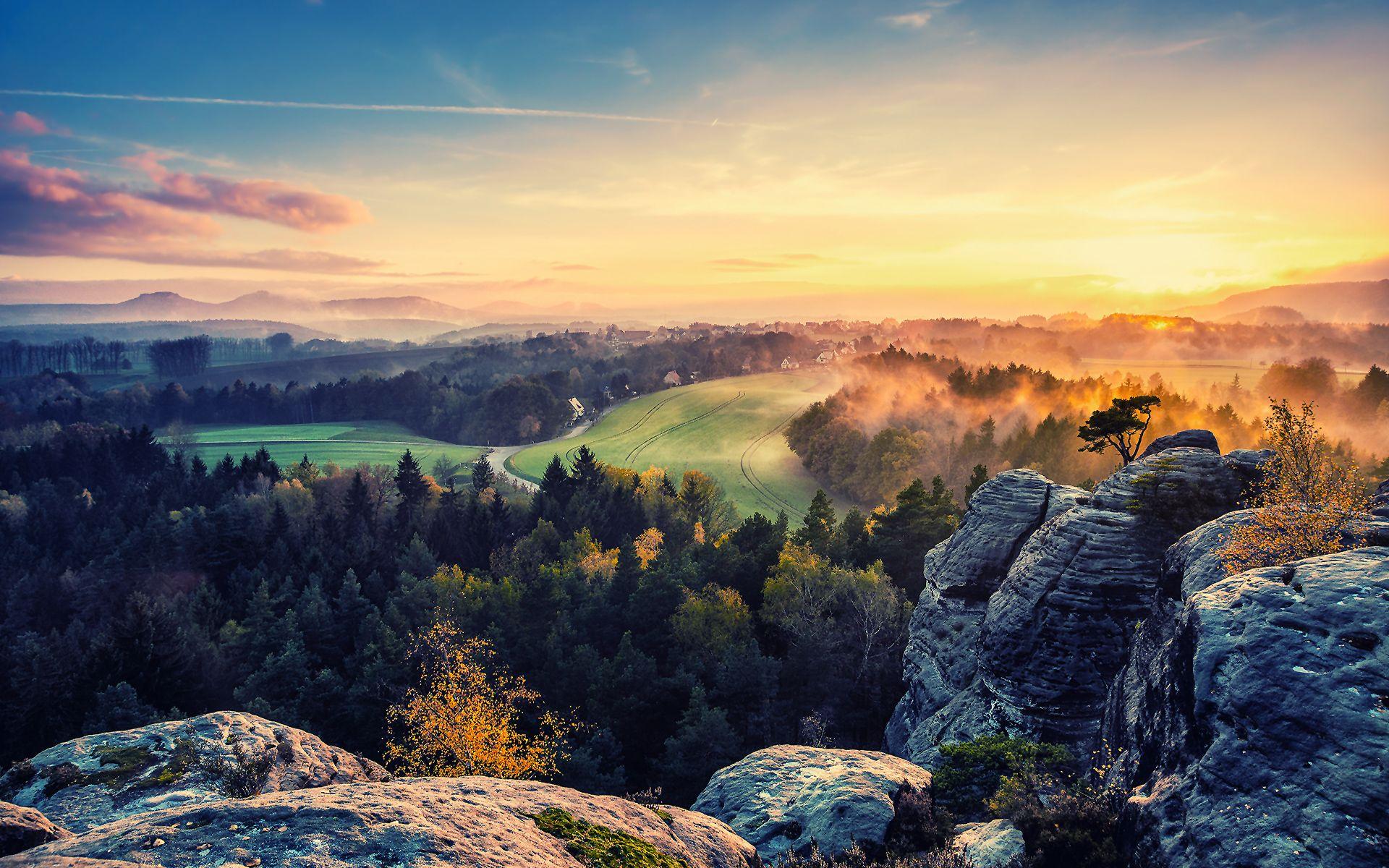 1920x1200 Valley Wallpaper