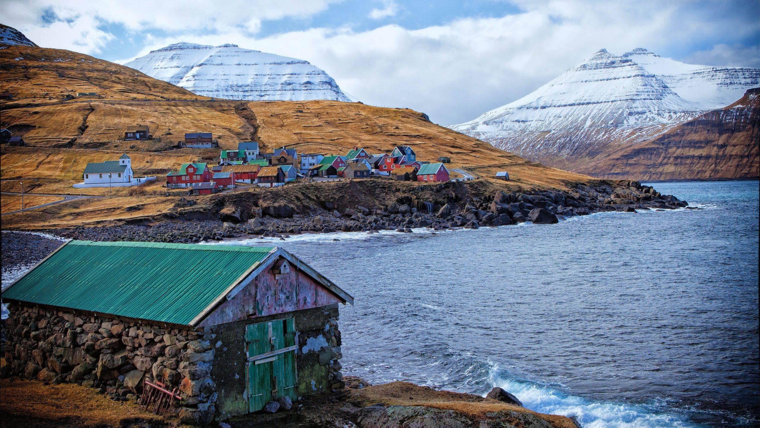 2560x1440 Wallpaper Faroe Islands, Denmark, houses, colors, mountains, sea