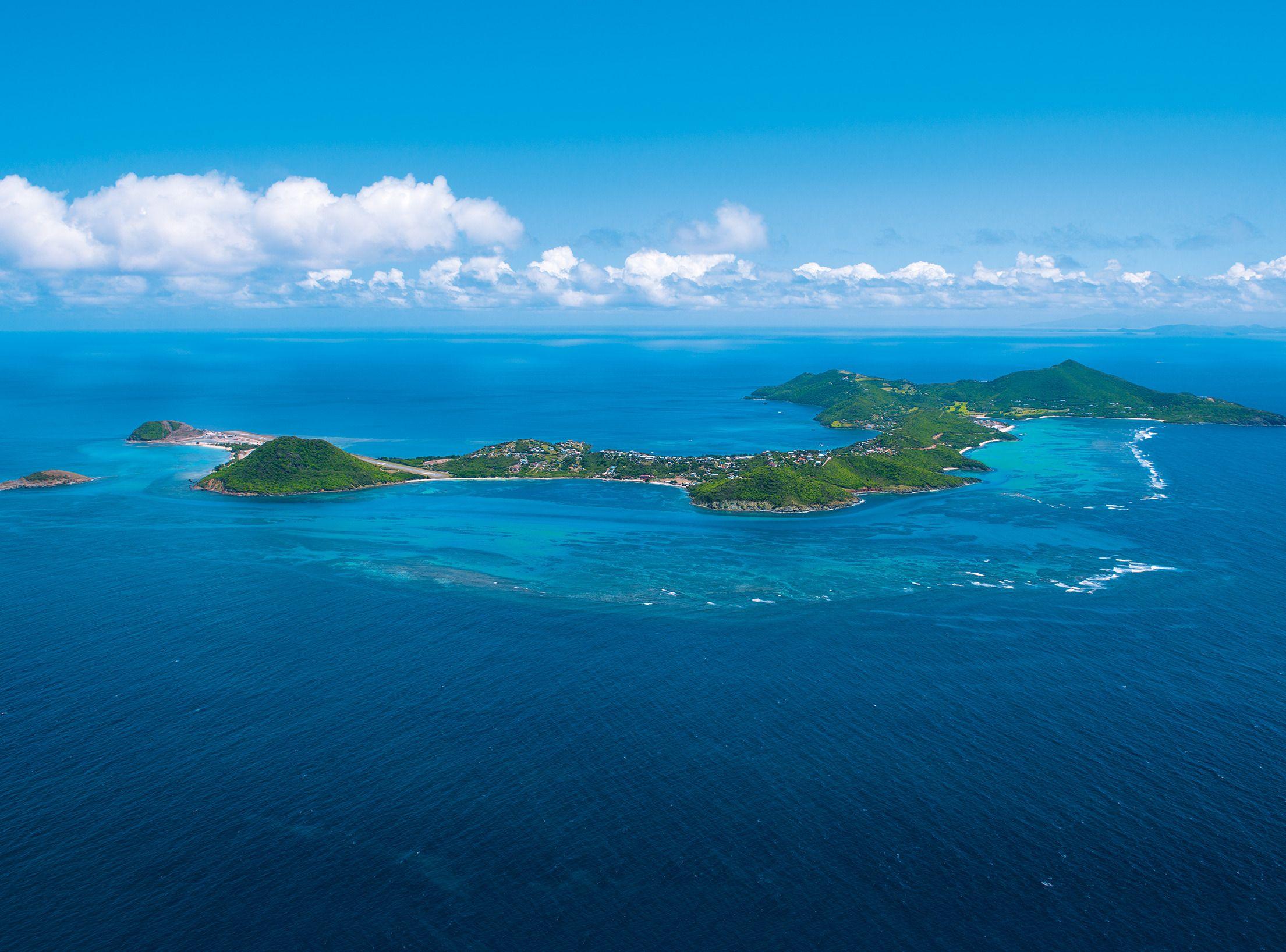 Остров сент. Остров сент Винсент и Гренадины. Остров сент-Винсент в Карибском море. Карибы остров Винсент. Остров Кануан.