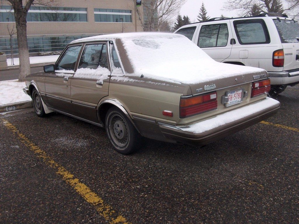 1024x768 Toyota Cressida. Toyota Cressida with two tone brown paint