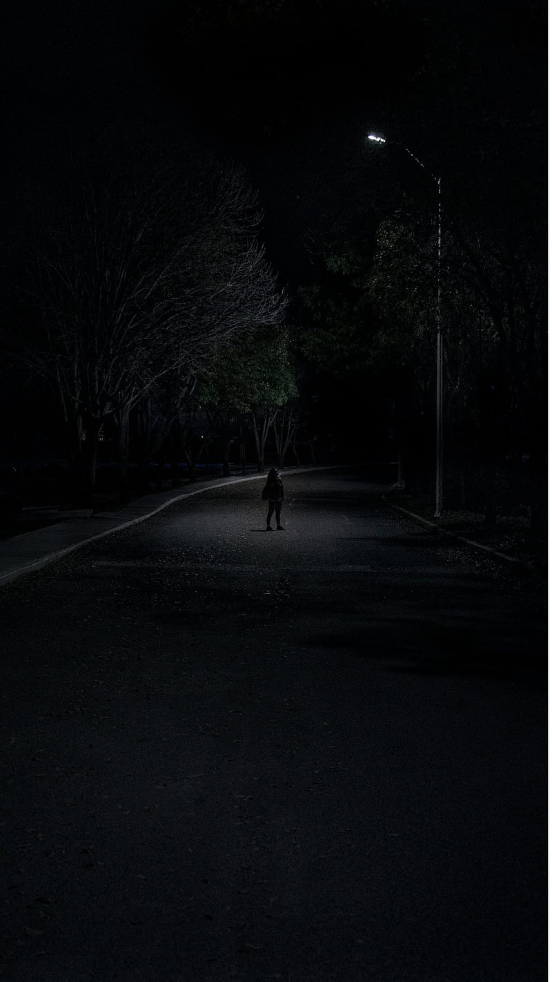 800x1422 HD scare me wallpaper