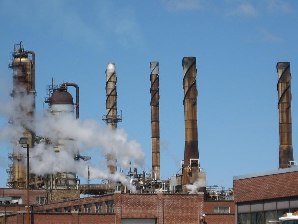 1024x768 Oil Refinery Wallpaper in HD for Android
