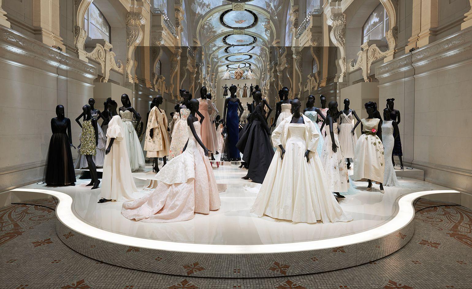 1540x944 Christian Dior: Designer of Dreams. Wallpaper*