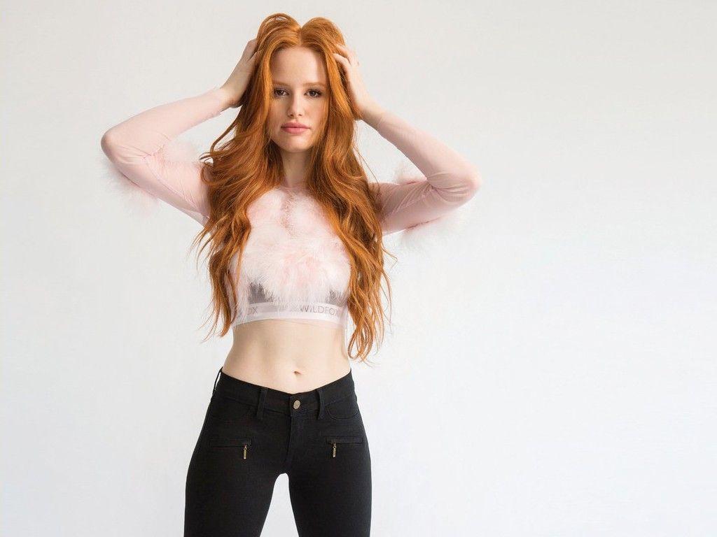 1024x768 Madelaine Petsch Wallpaper