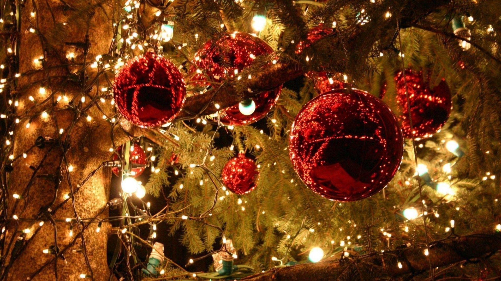 1920x1080 Christmas Tree Desktop Background
