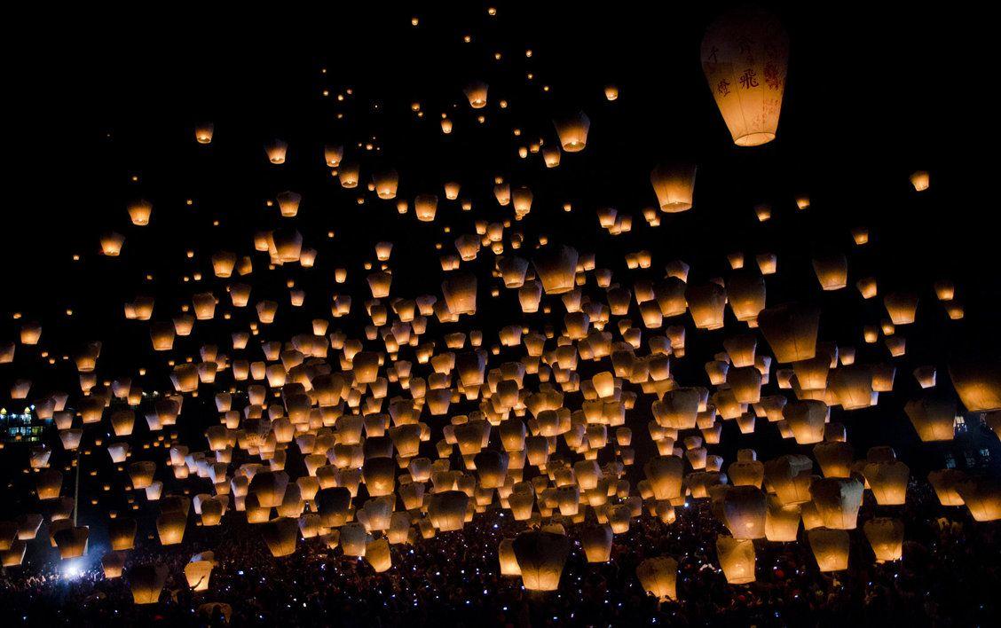 1128x708 Sky Lanterns
