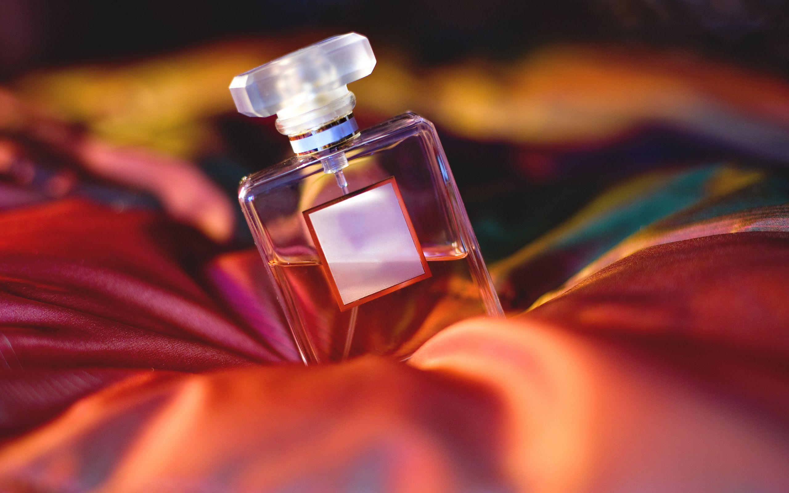 Perfume Desktop Wallpapers Top Free Perfume Desktop Backgrounds 