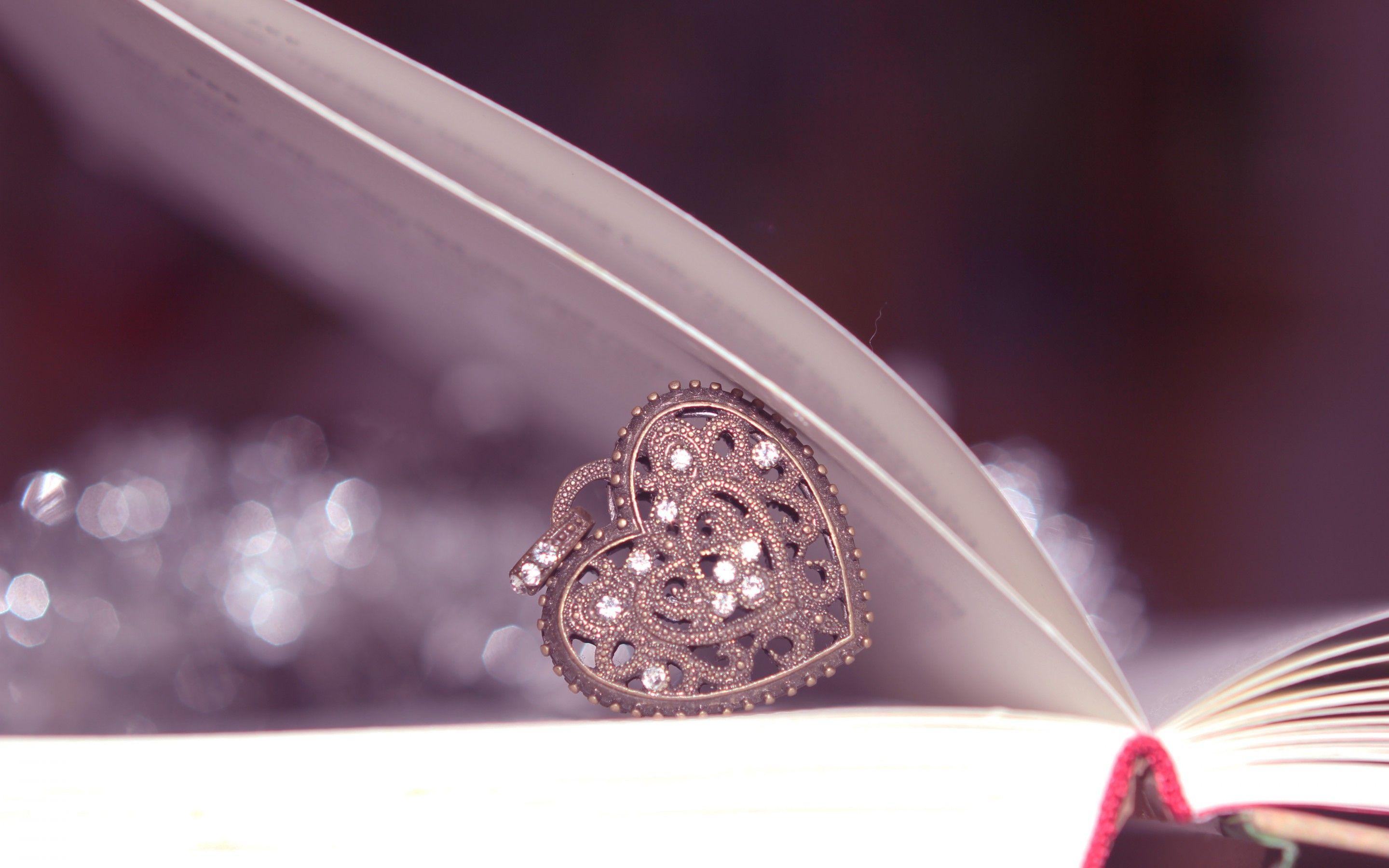 2880x1800 Jewelry HD Wallpaper and Background Image