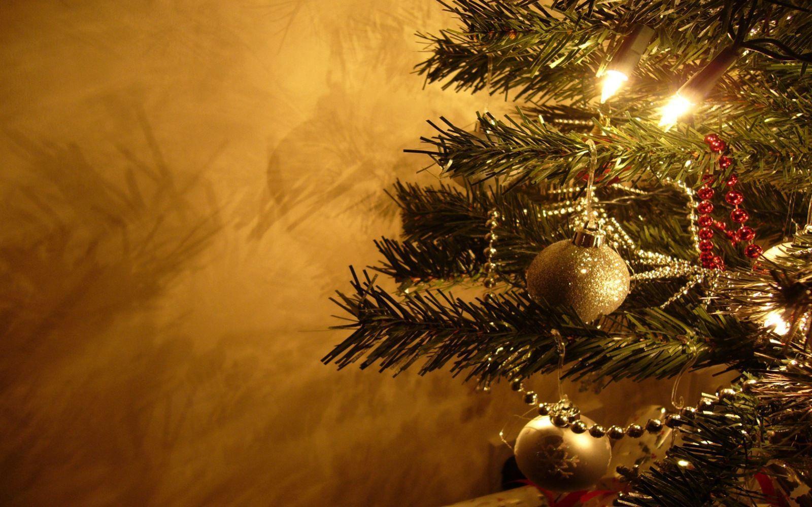 1600x1000 Christmas Wallpaper