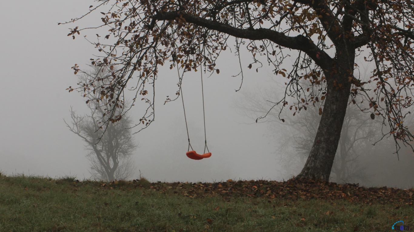 1366x768 Free download Download Wallpaper Empty swing 1366 x 768 Desktop