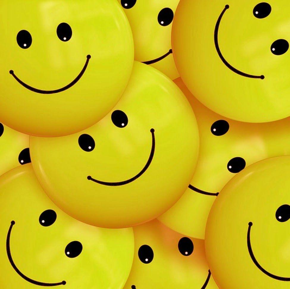 Smiling Wallpapers - Top Free Smiling Backgrounds - WallpaperAccess