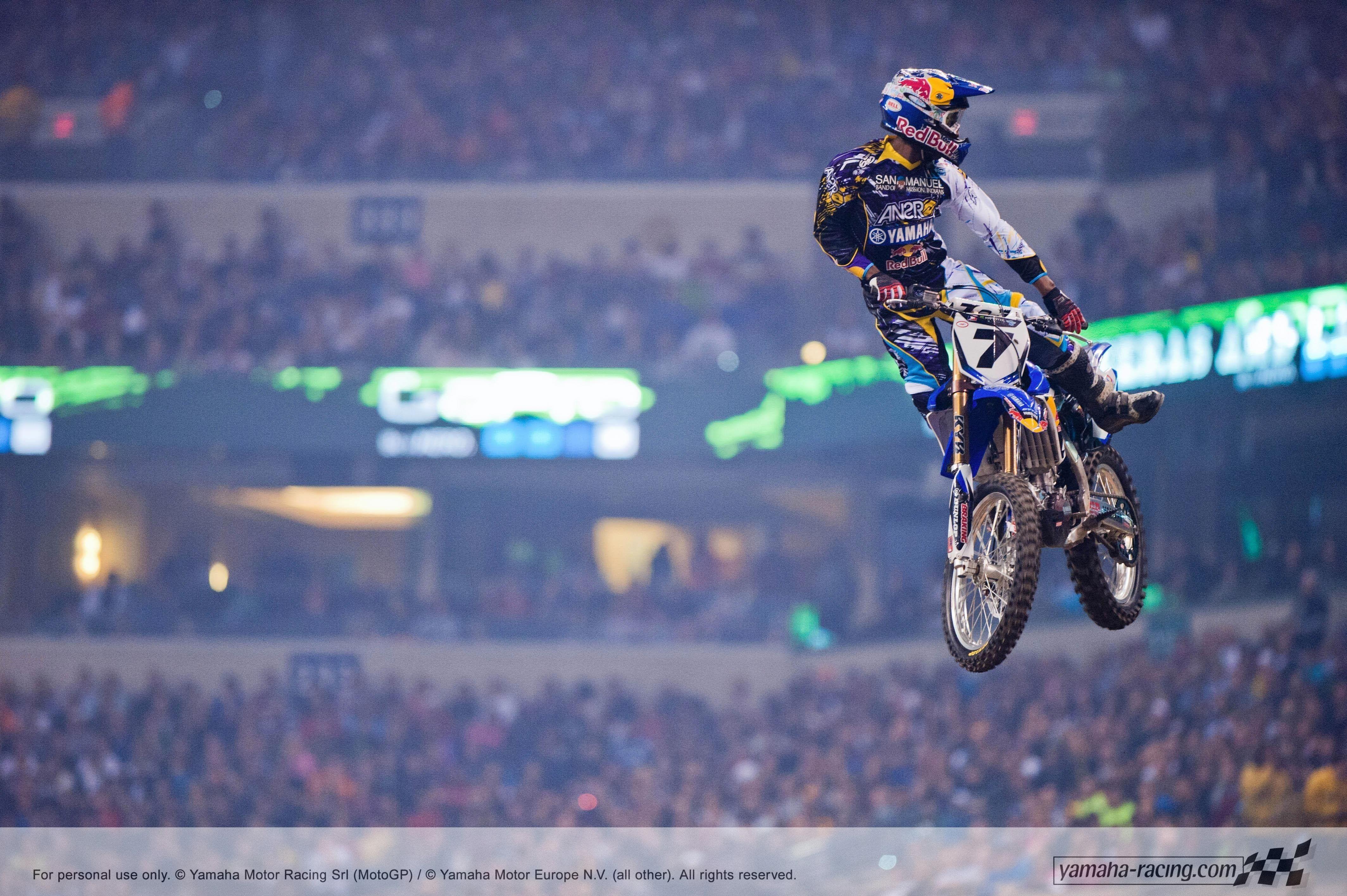 4256x2832 Yamaha dirt bikes motocross red bull james stewart jump supercross