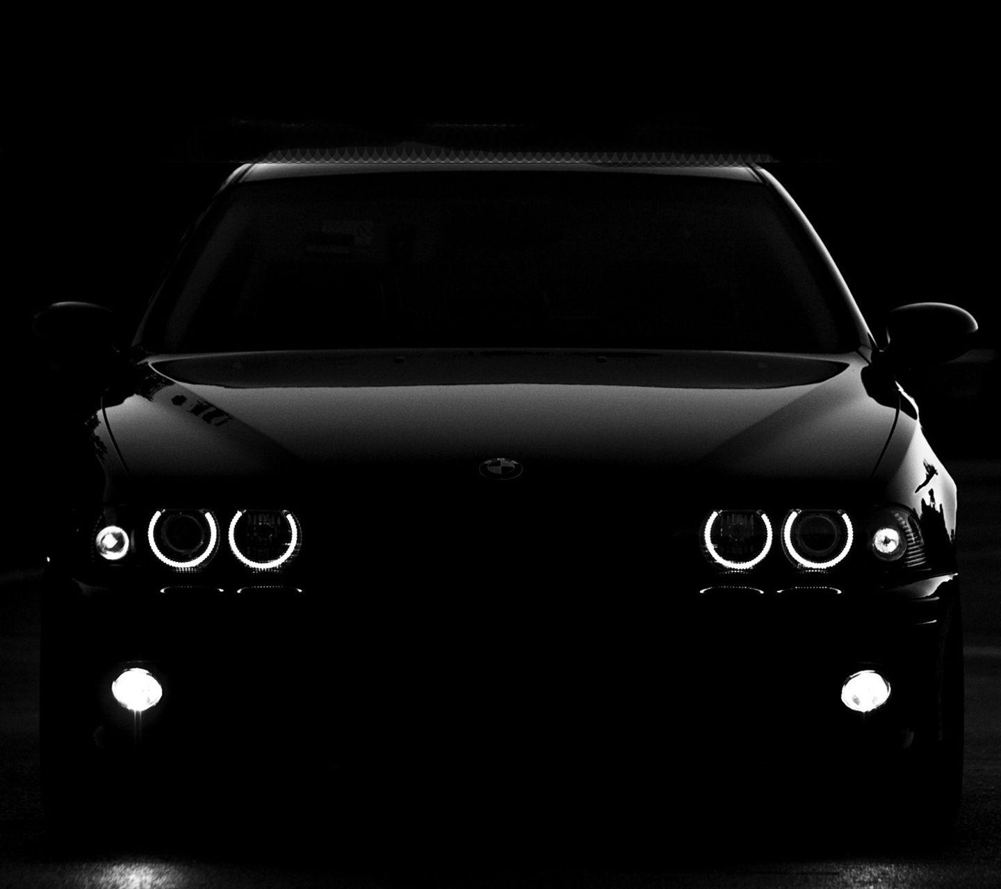 1440x1280 M5 wallpaper Anyone?