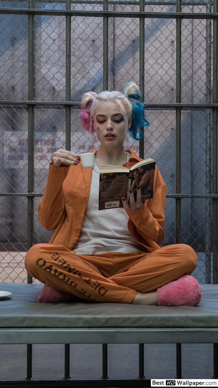 750x1334 Suicide Squad movie Quinn in prison HD wallpaper download