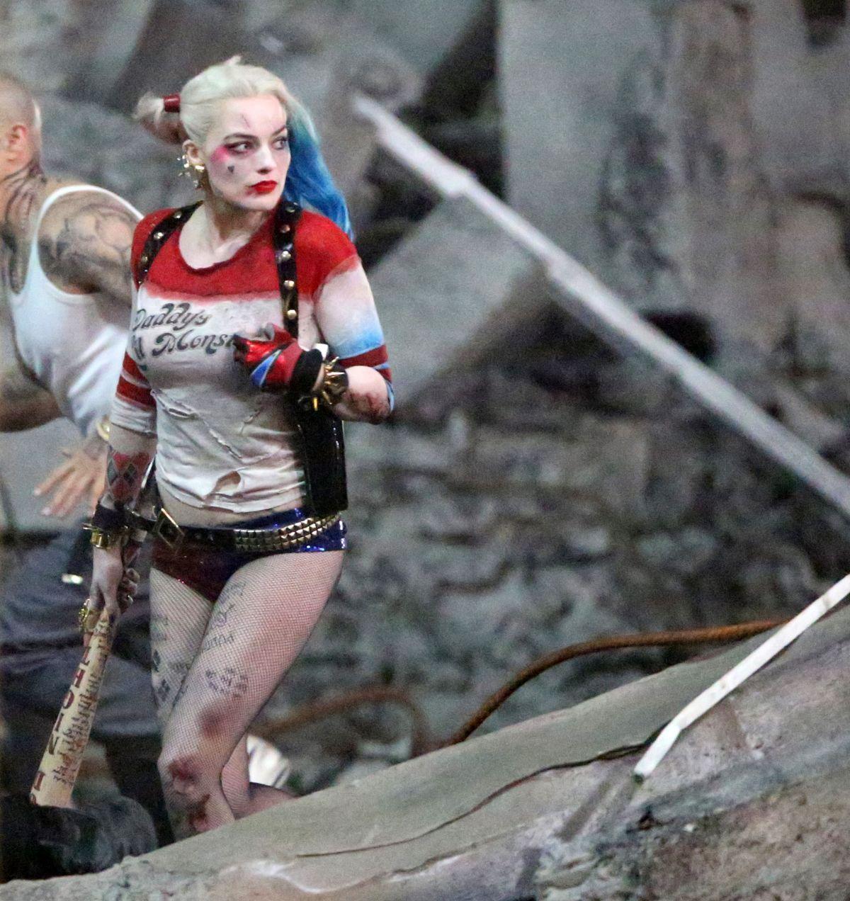 1200x1272 Margot Robbie On The Set Of Suicide Squad In Toronto