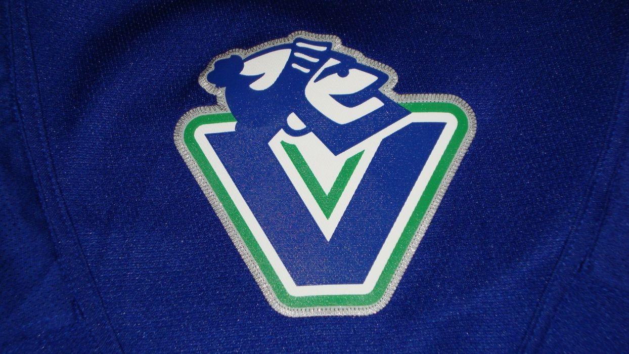 Vancouver Canucks Wallpapers - Top Free Vancouver Canucks Backgrounds ...
