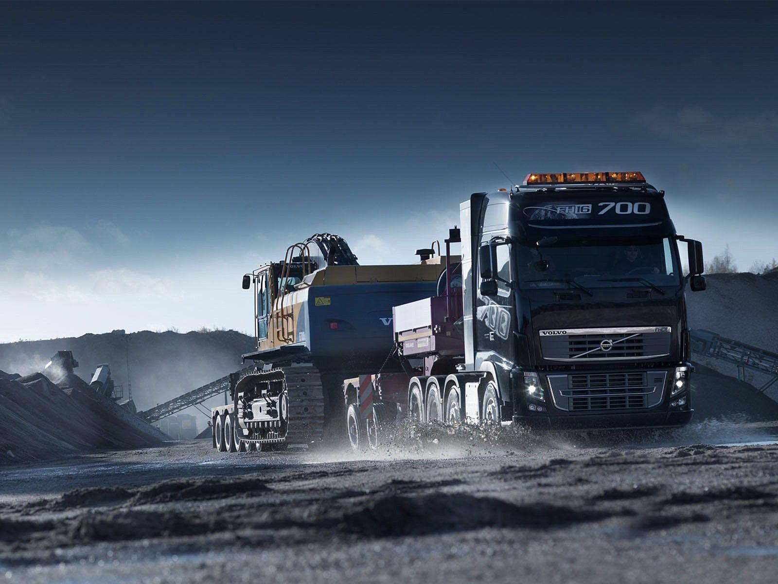 1600x1200 HD Big Truck Wallpaper Free