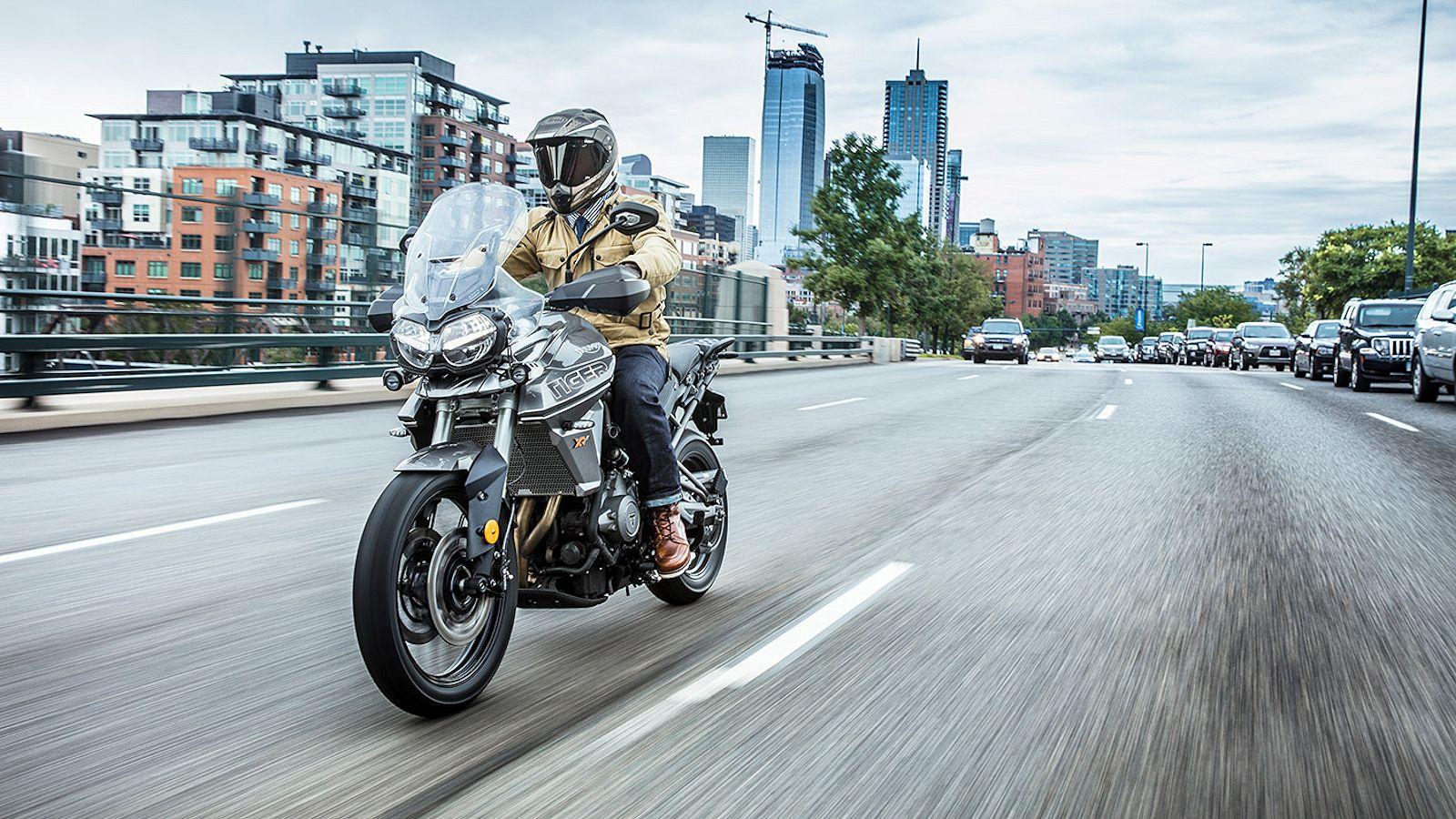 1600x900 Triumph Tiger 800 XRx Picture, Photo, Wallpaper