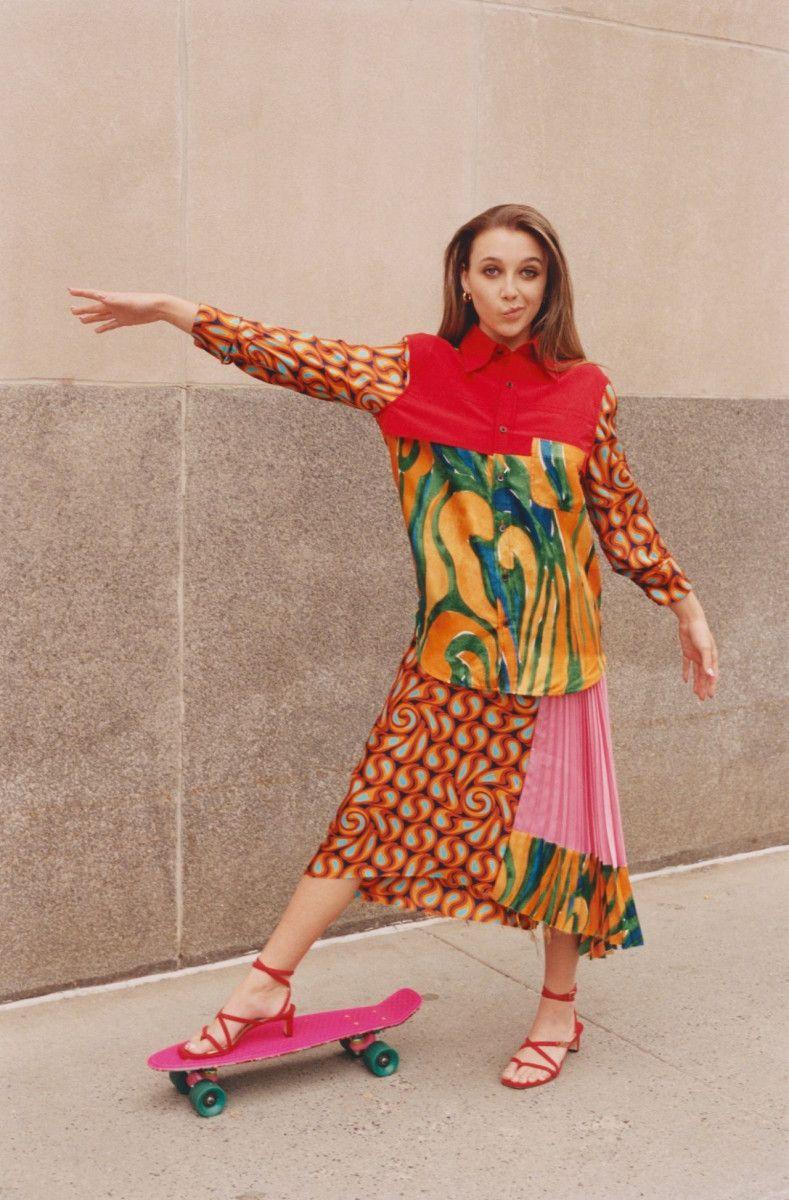 789x1200 Emma Chamberlain wallpaper