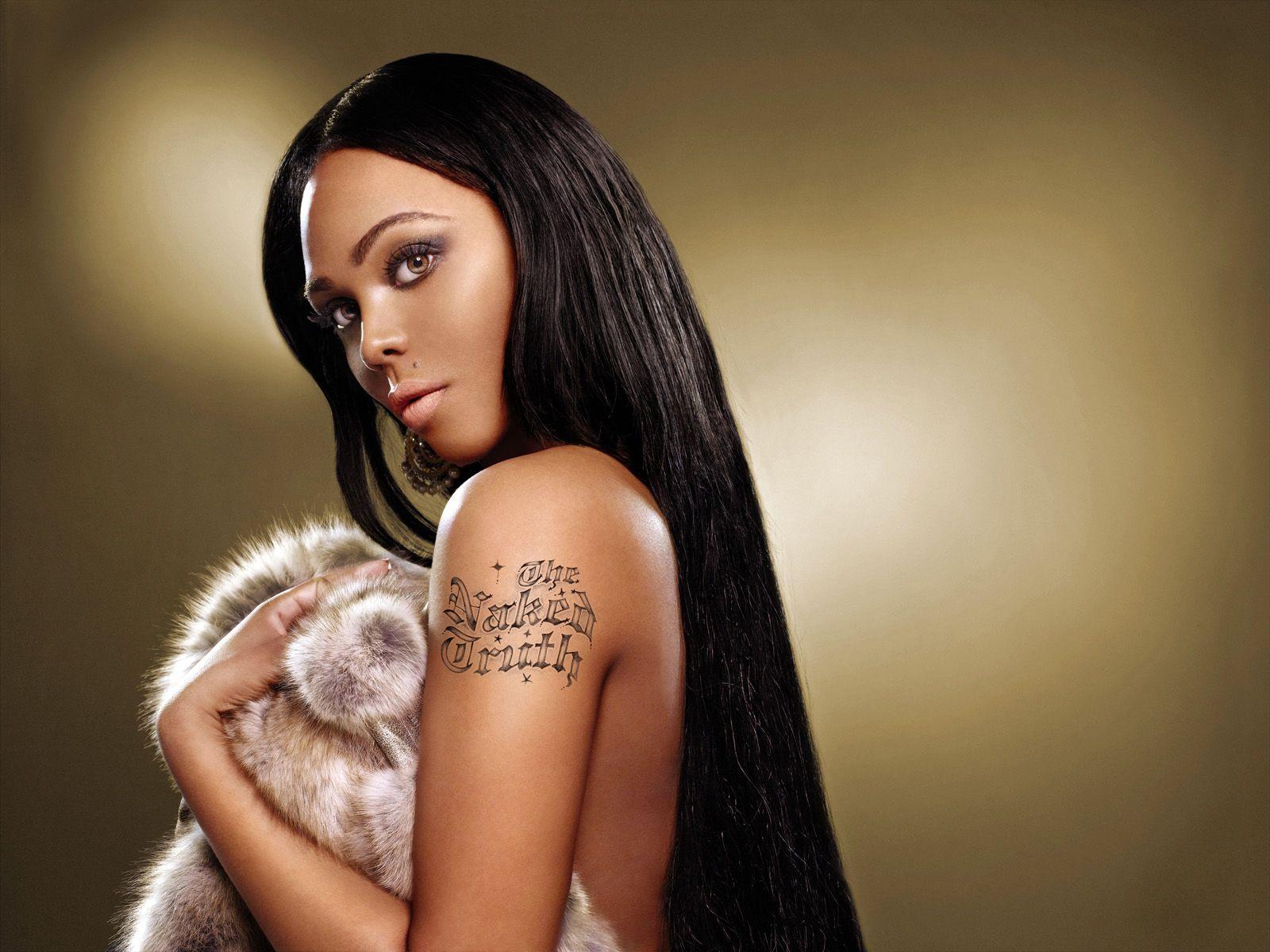 1600x1200 Lil' Kim Wallpaper
