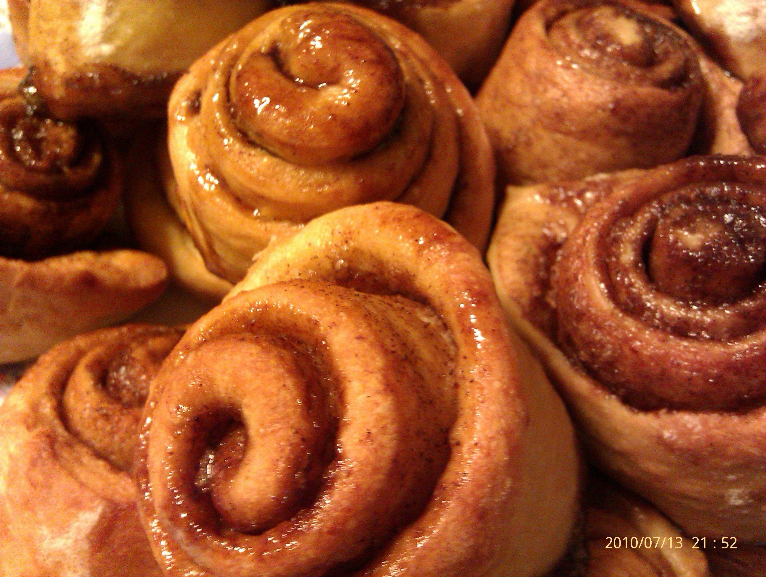 HD wallpaper cinnamon rolls bake bread food baking pastry sweet  homemade  Wallpaper Flare