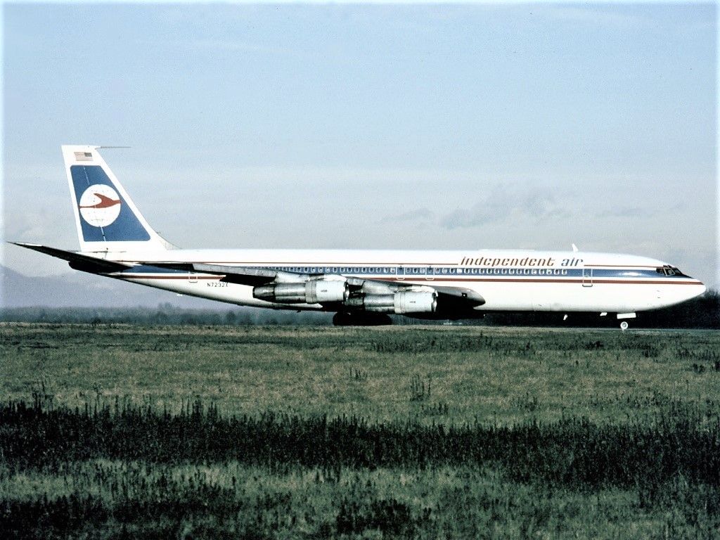 1024x768 Boeing 707 331B, Independent Air
