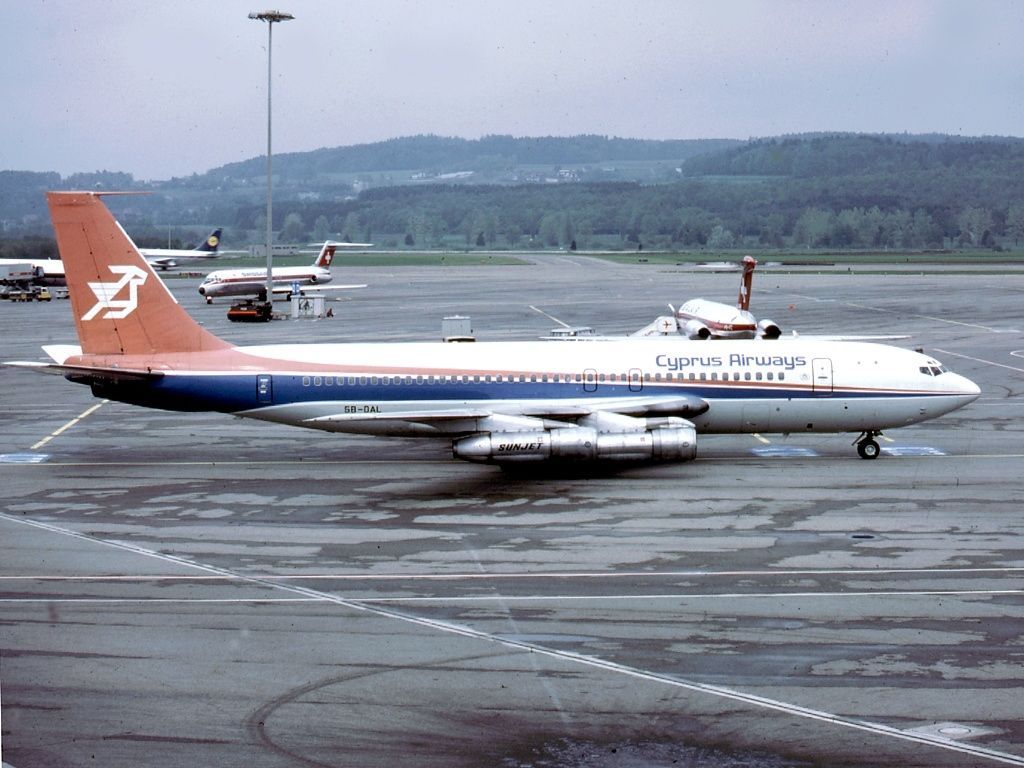 1024x768 Boeing 707 123B, Cyprus Airways