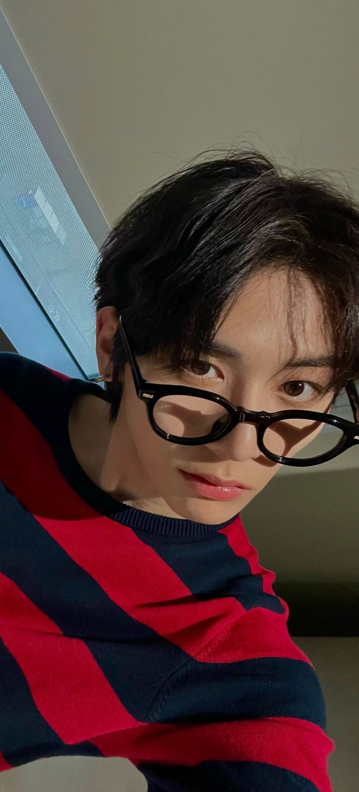 736x1624 TAESAN WALLPAPER