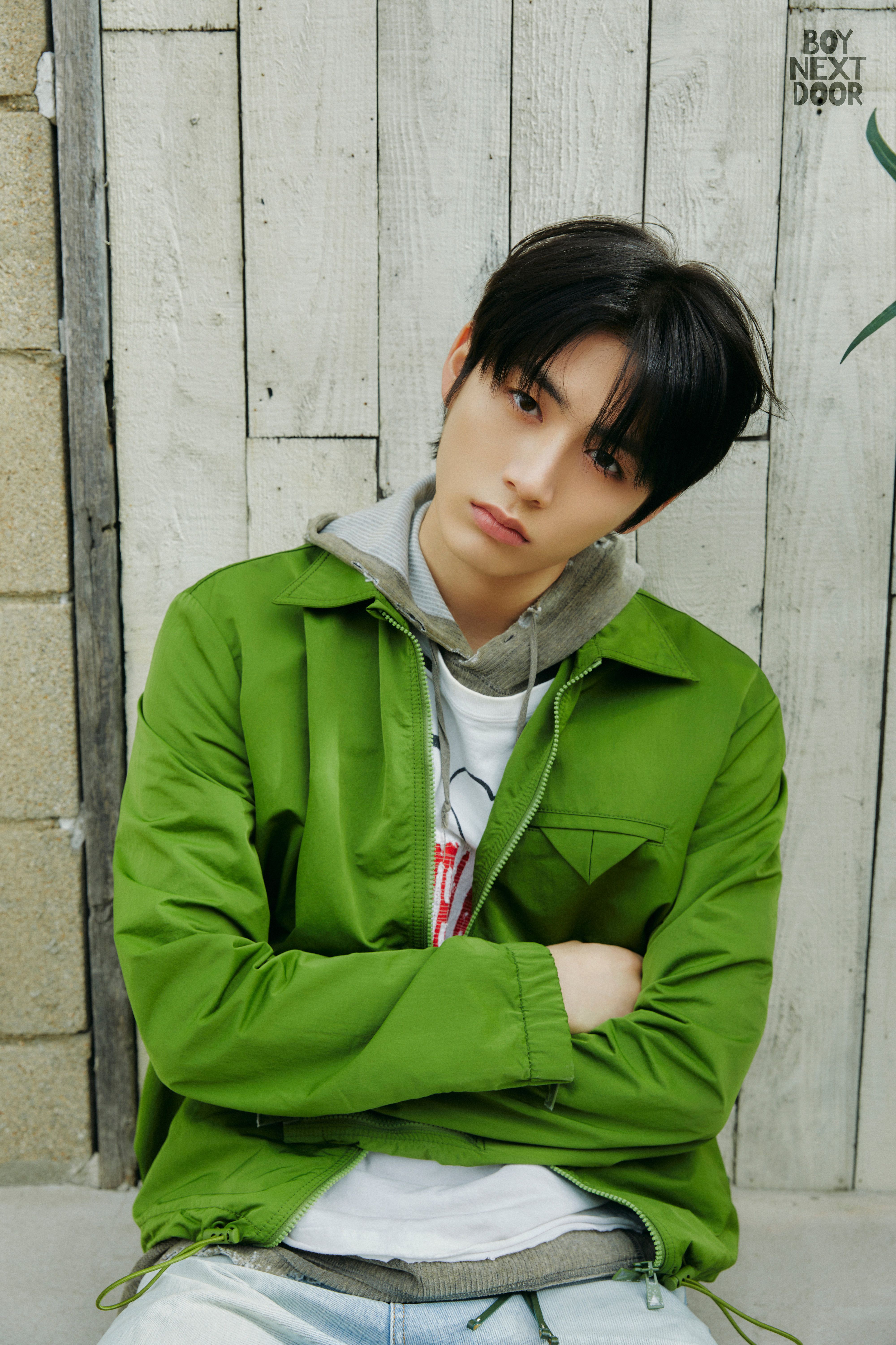 4000x6000 Taesan (BOYNEXTDOOR) Profile Pop Database /