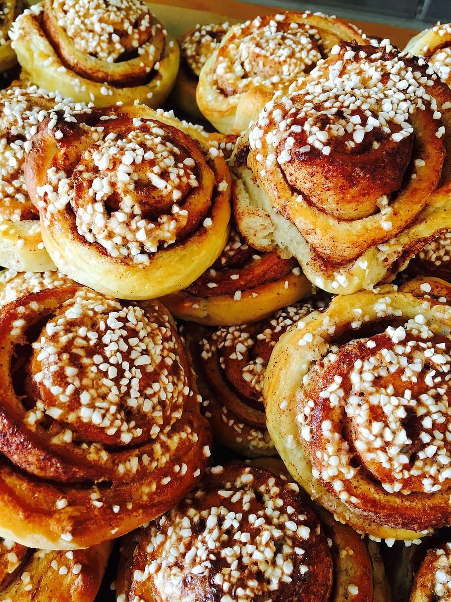 910x1213 Cinnamon Rolls Wallpaper