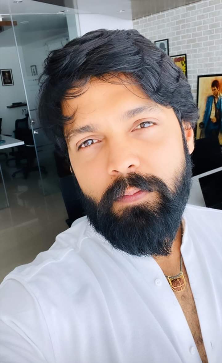 720x1175 Rakshit Shetty Photo. Rakshit Shetty Latest HD Pics. Rakshit Shetty New Image