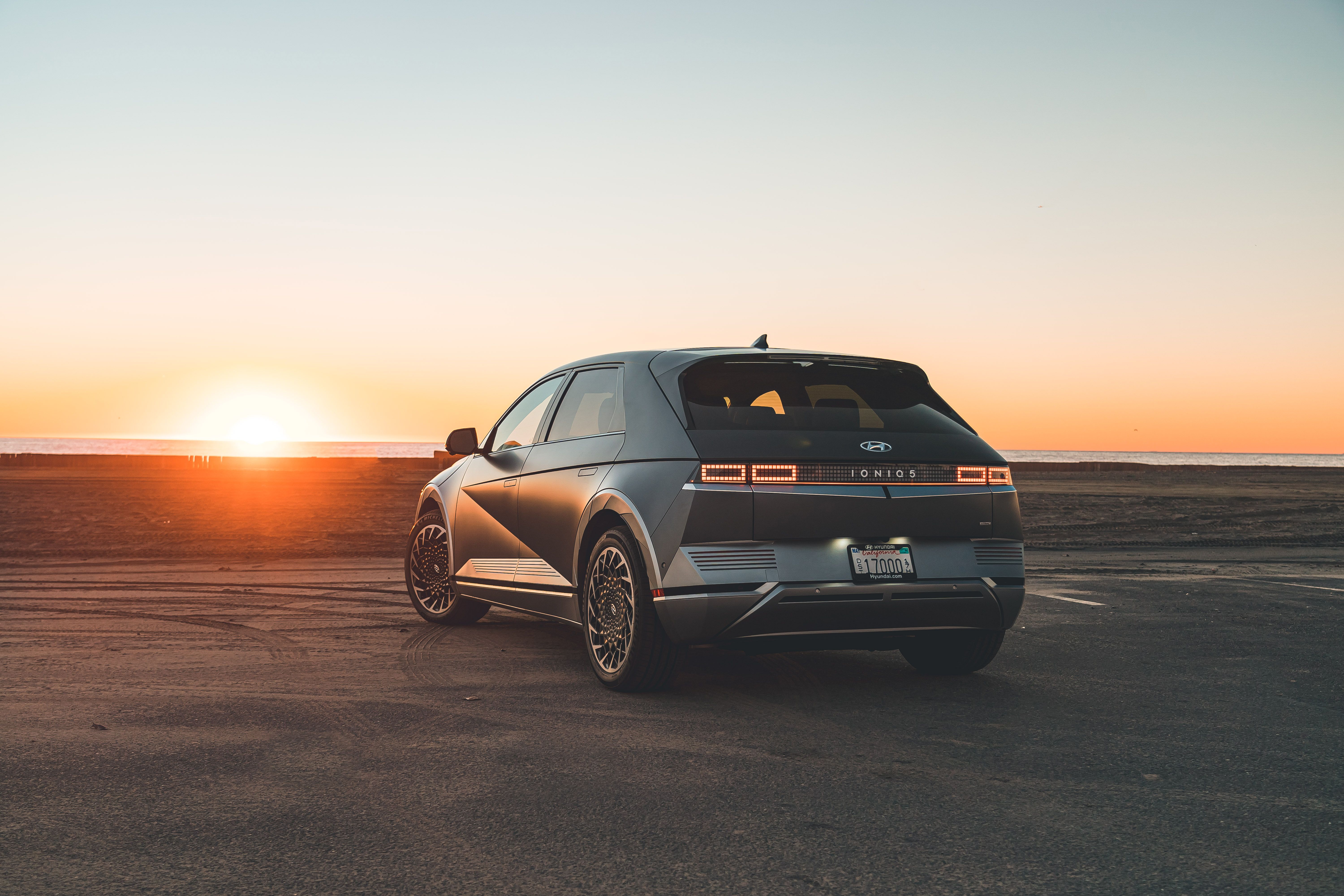6000x4000 View Photo of the 2022 Hyundai Ioniq 5